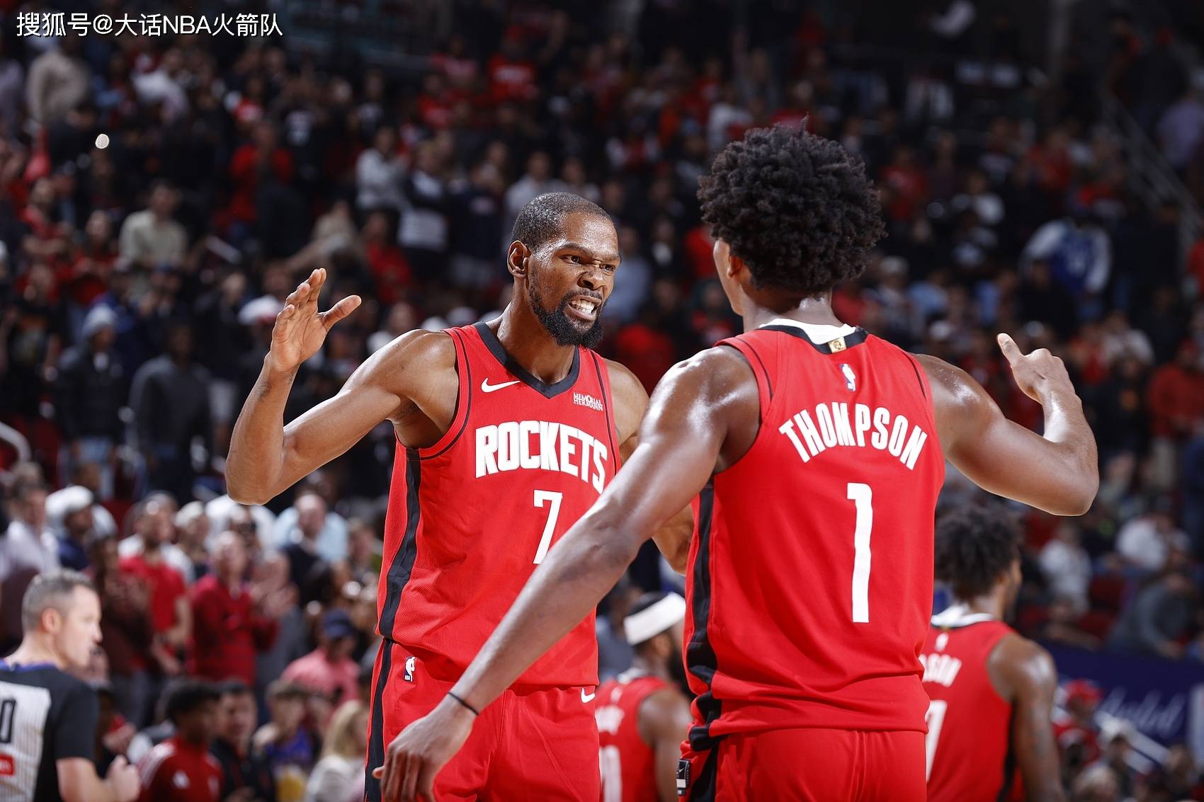 赛事资讯-国际比赛日休斯敦火箭调整名单以备荷甲；状态回暖环节打磨；悬念犹存；资深球员宣示担当的简单介绍